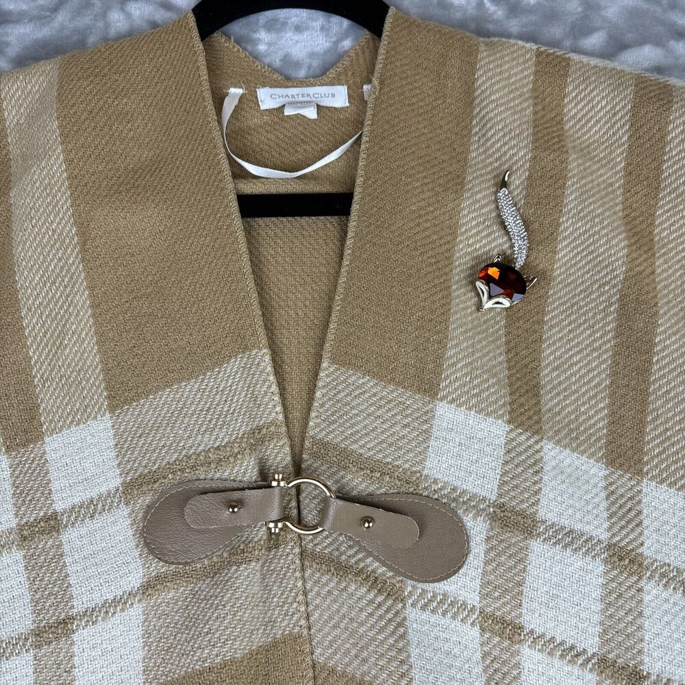 Charter Club Poncho Shawl Women's One Size Tan/Cream Plaid Throw Fox‎ Pin (0806) - Picture 4 of 10